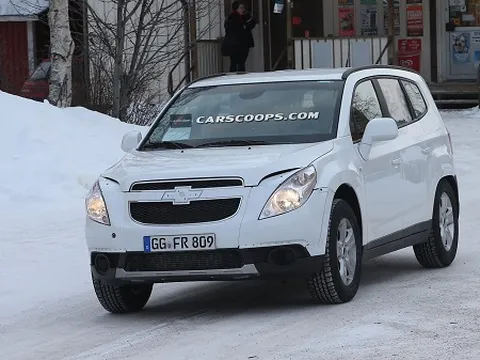 Chevrolet Captiva 2015 “núp bóng” Orlando 